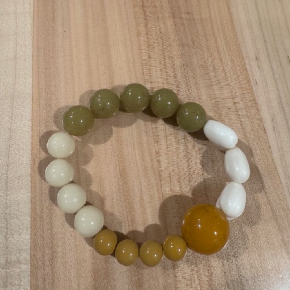Handmade beaded bracelet - tan, green and white